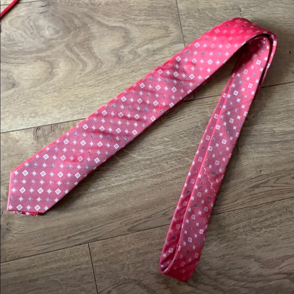 Tie
